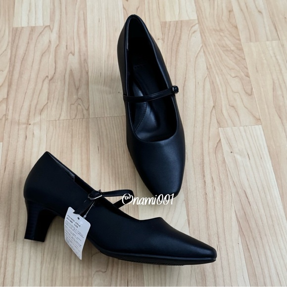 The Perfect Mary Jane Black Pumps - NIB - Picture 2 of 10
